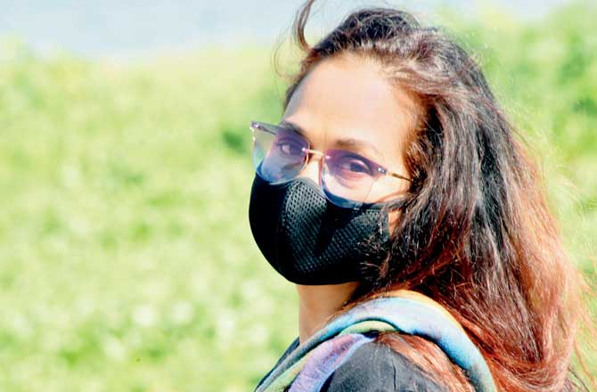 Elsie Gabriel, who is also national coordinator of the Oceans Climate Reality Project India, has been using social media to encourage people to join her zero waste-challenge. She also does clean-up drives around Powai lake, from where plastics go into Mithi river. Pic/Sameer Markande