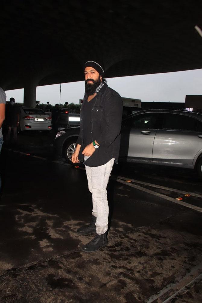 South superstar Yash was also snapped at the Mumbai airport. Best known for his role in the Kannada film 'K.G.F', Yash now has 'K.G.F: Chapter 2' in the pipeline.
