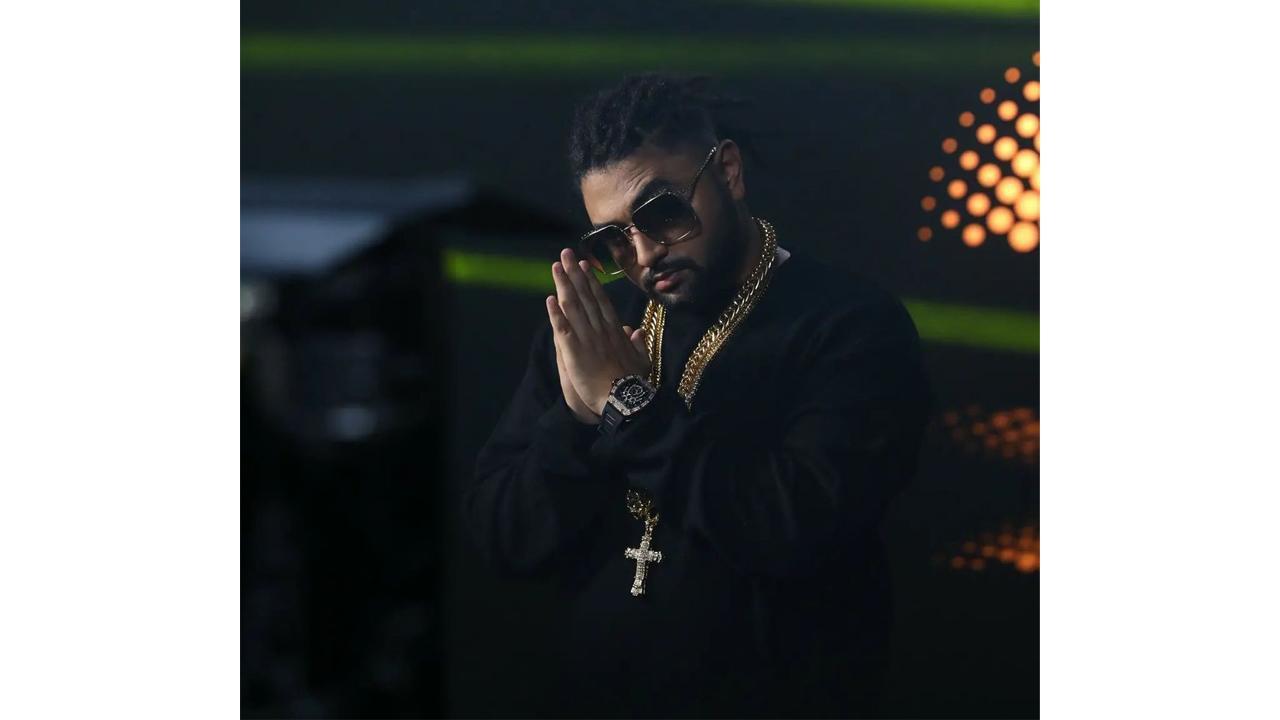 Nagpurian Rap Star Young Zwann hits the bollywood industry with his rocking and buzzing song 