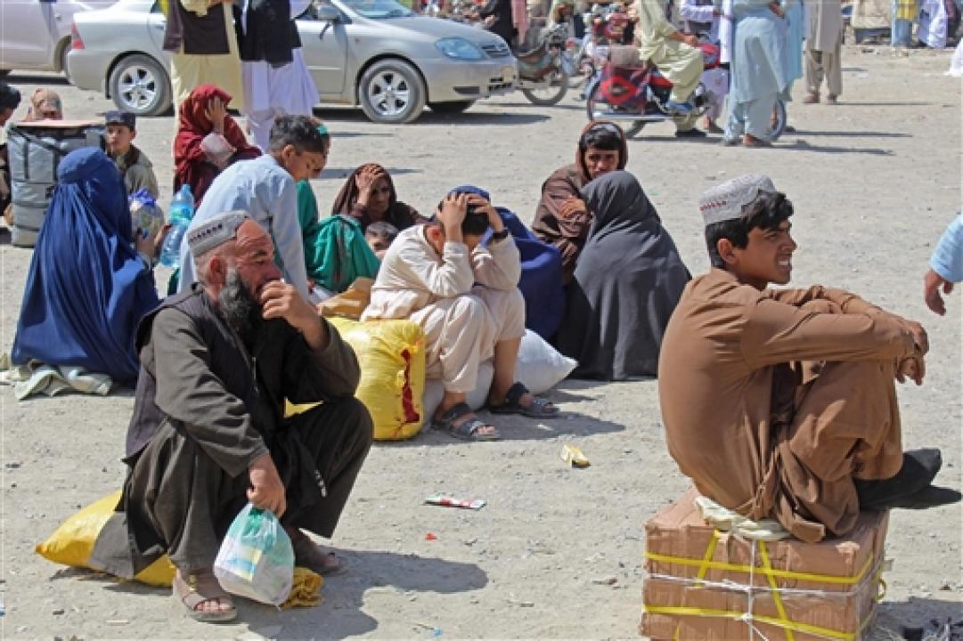 Pakistan shuts key border crossing with Afghanistan