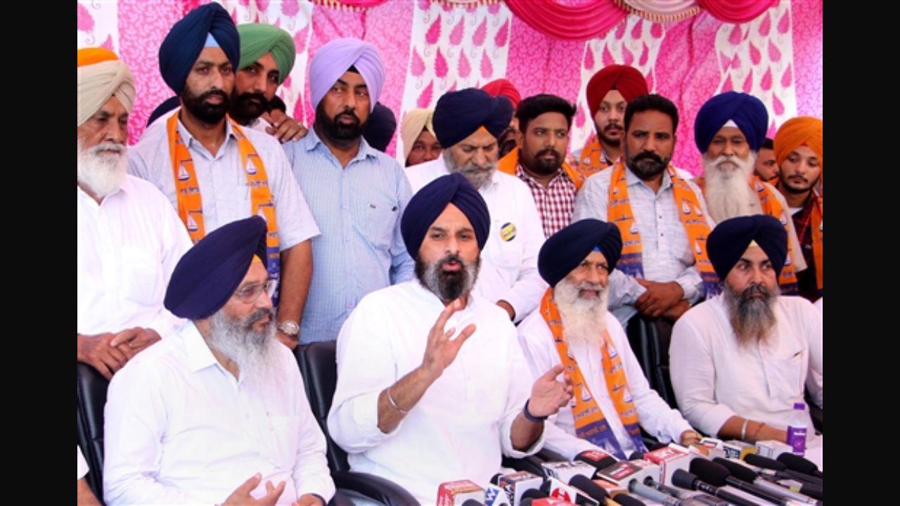 Akali Dal to hold protest march to Parliament on Sept 17 demanding repeal of 3 farm laws 