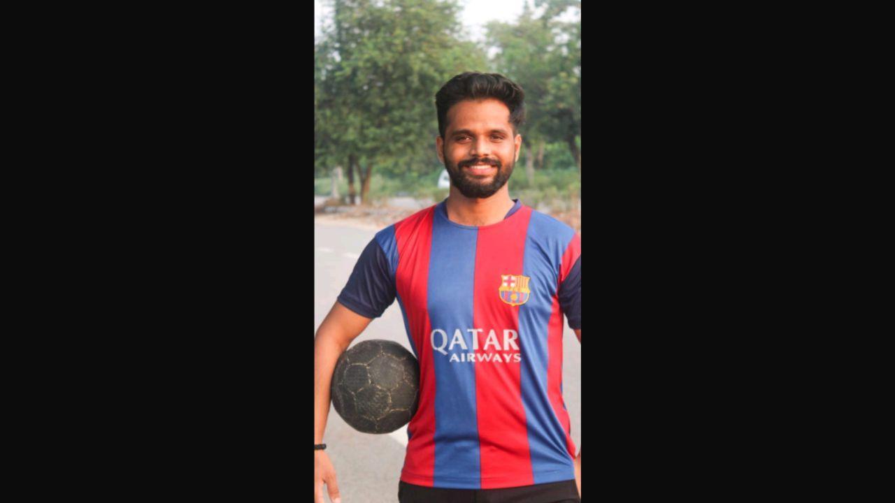 Deepakk Kaushik is a popular entrepreneur, singer set to create a good buzz around the entertainment industry