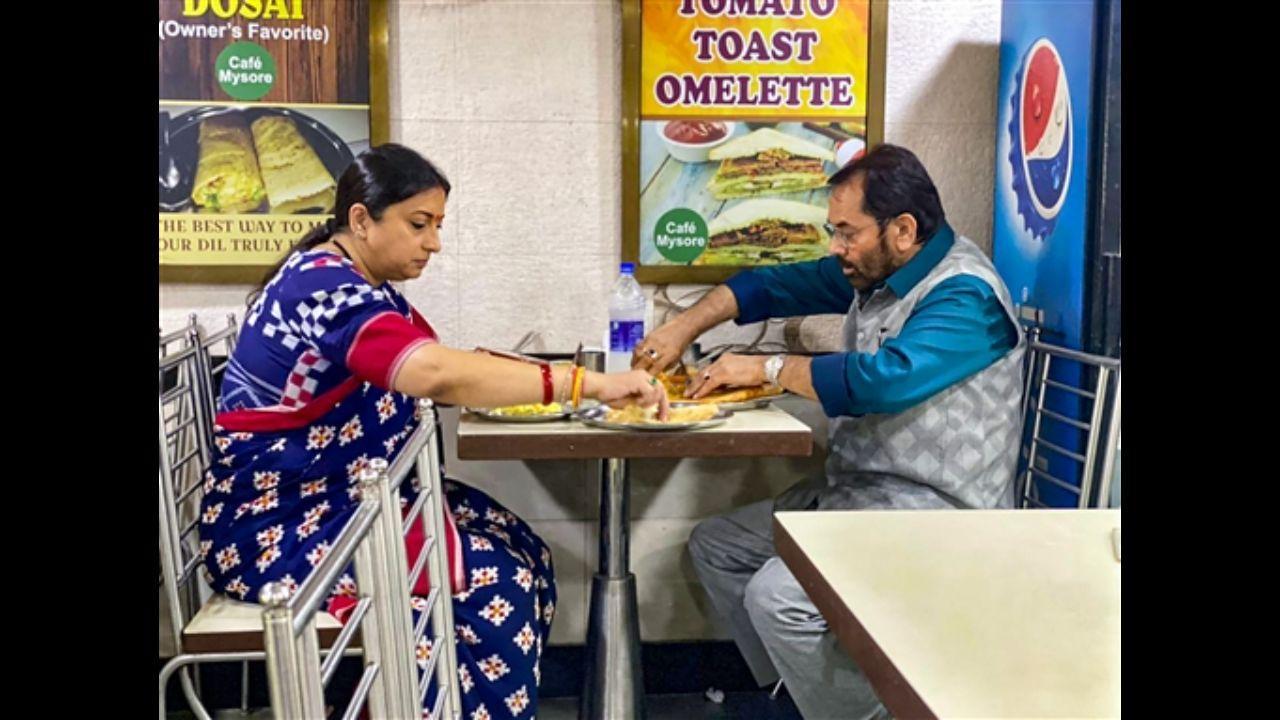 Mumbai: Union ministers Naqvi, Smriti Irani take break from nutrition programmes, relish dosa at Matunga