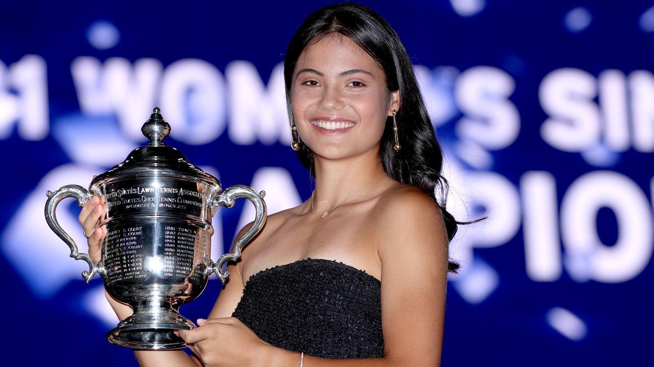 Tennis world showers praise on new US Open champ Emma Raducanu, finalist Leylah Fernandez