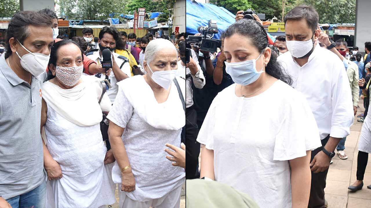 Sidharth Shukla's extended family members at his last rites.