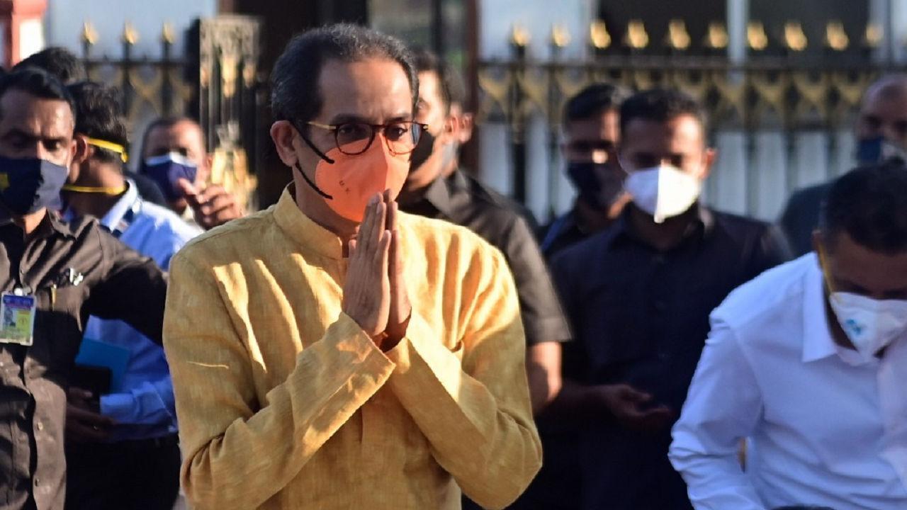 Mumbai: Maharashtra CM Uddhav Thackeray bids farewell to Ganpati