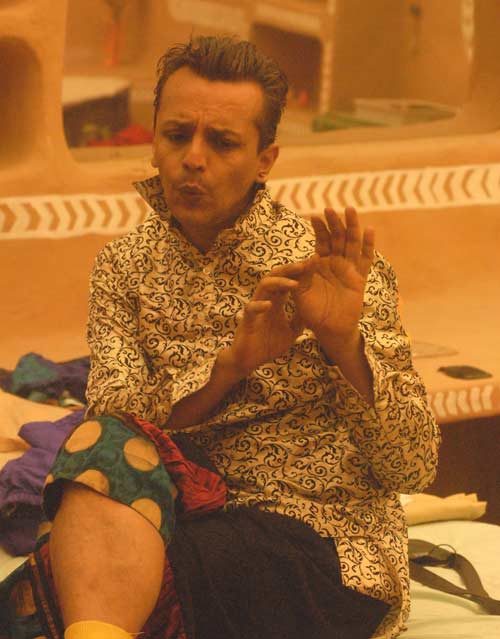 Imam vs Aashka Goradia: A casting director by profession, Imam had a huge tiff with Aashka Goradia. Imam taunted and imitated her, and called her a cry baby. Aashka also got upset and started imitating his mannerism. However, none of the housemates could imagine that Imam will lose control and lock them inside the room. A lot more happened, which forced Bigg Boss to throw him out of the show.
