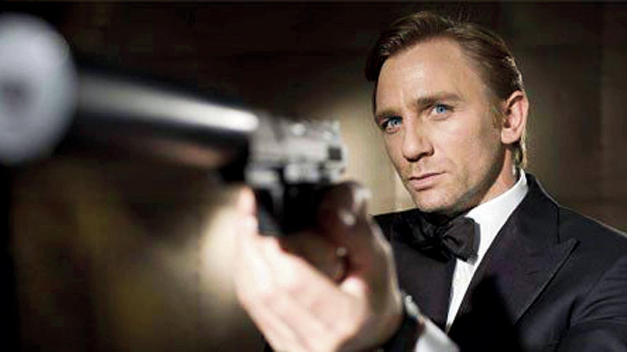 Daniel Craig