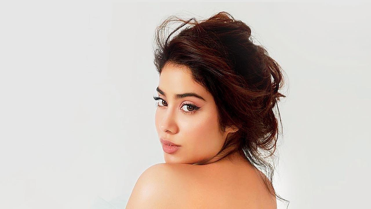  Janhvi Kapoor 