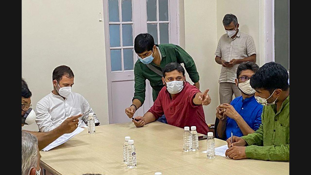 Kanhaiya Kumar, Jignesh Mevani join Congress in presence of Rahul Gandhi