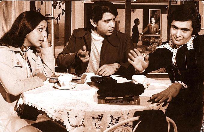 Born on September 6, 1949, Rakesh Roshan embarked on his cinematic journey in 1967 and made his acting debut with Ghar Ghar Ki Kahani, which released in 1970. However, The film, which starred Balraj Sahni, Nirupa Roy and Om Prakash in lead roles, didn't perform well at the Box Office.
In picture: Rakesh Roshan with Neetu Singh and Rishi Kapoor in 'Khel Khel Mein', one of Bollywood's best suspense thrillers.