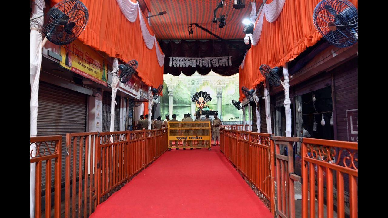 Before Covid-19, the Mumbai's famous pandal used to attract thousands of devotees from all walks of life, including prominent celebrities of Bollywood