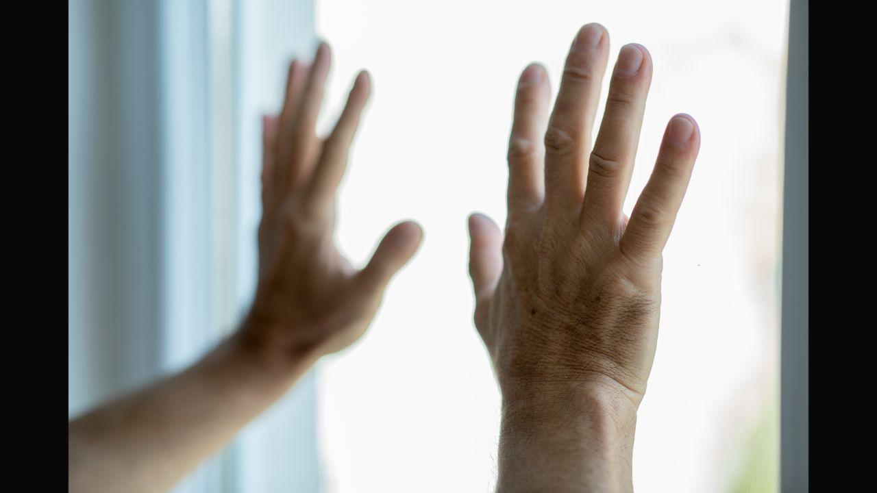 Mumbai Crime: Salon owner locks mother-daughter in room, demands Rs 1.5 lakh; booked