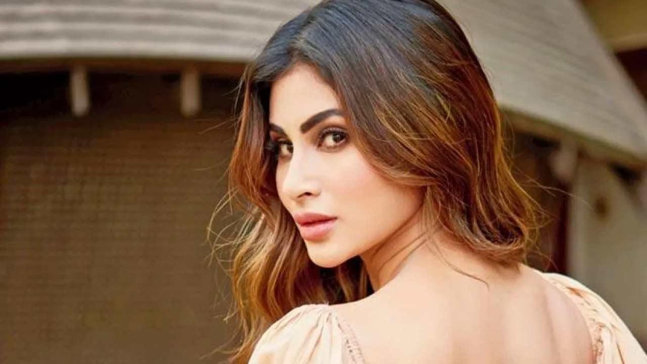 Mouni Roy Fucking Video - Mouni Roy birthday special! The Naagin actress' stunning beach outings will  leave you craving for a vacation
