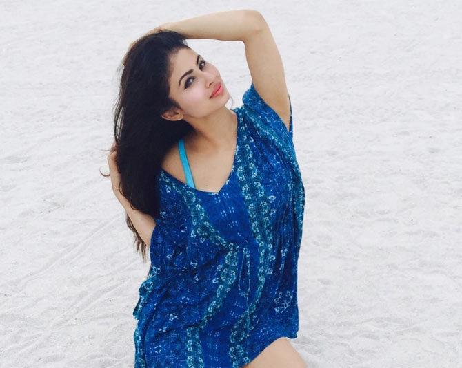 Mouni Roy: With her big break as a small town girl in Kyunki Saans Bhi Kabhi Bahu Thi, Mouni Roy has charmed the audience with her innocent looks and acting skills. Years later, Mouni took the television industry by storm with the third season of Naagin, which became the highest TRP grosser of the year. Then, the actress shared screen space with Akshay Kumar in the film Gold. In an interview with IANS, Mouni shared her experience of the big switch from TV to the silver screen, 