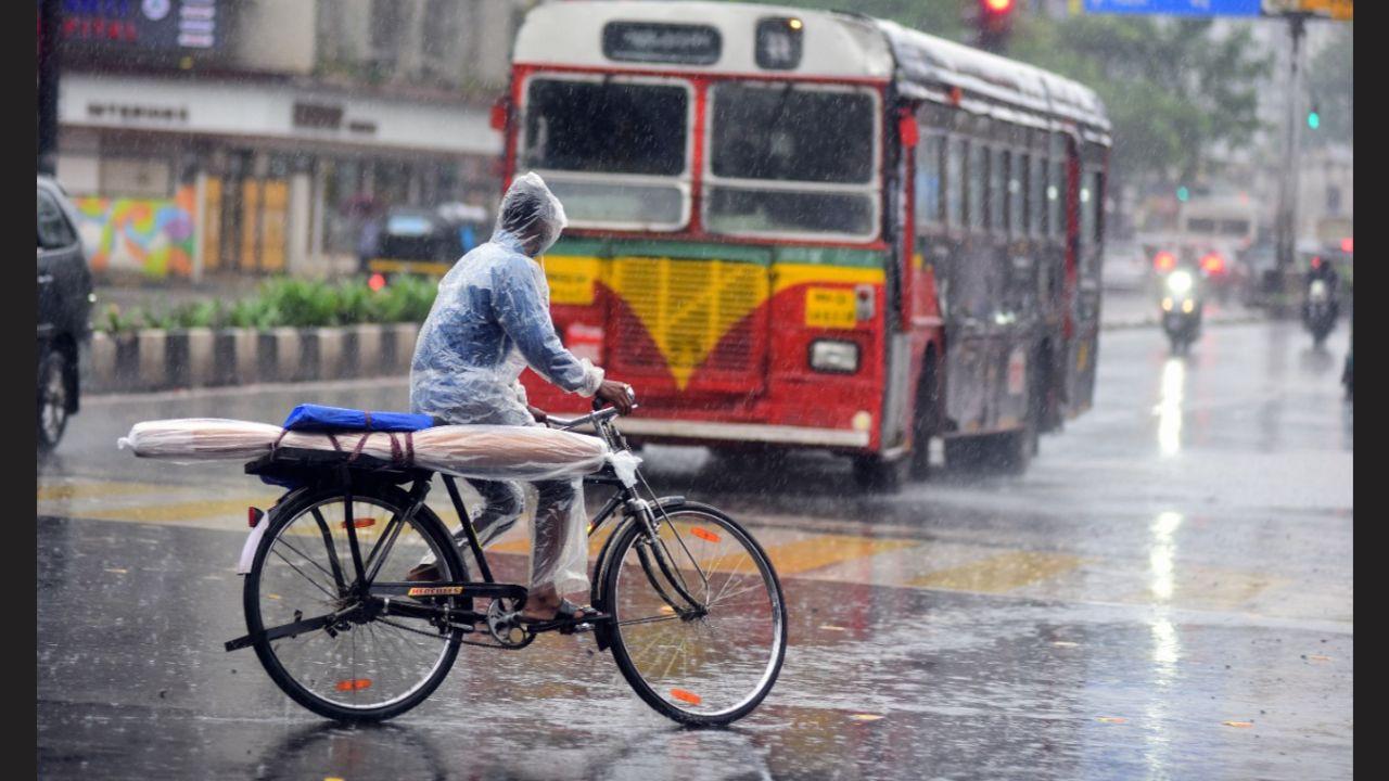 He also said that the northern parts of Konkan and Madhya Maharashtra will receive more showers on Wednesday (September 29) as well.