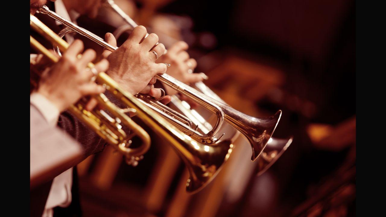 Watch video: Mumbai Police's band performs 'Aye Watan Tere Liye', leaves netizens impressed