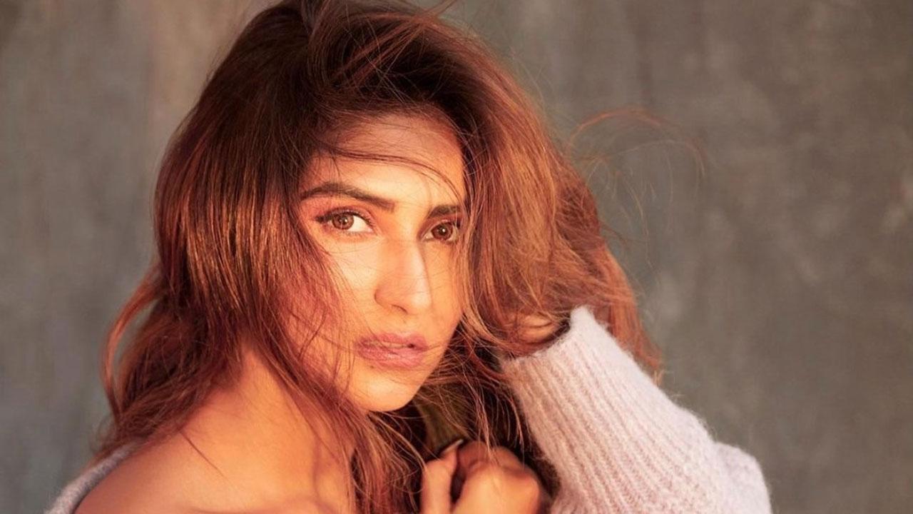 Pranutan reveals how her father Mohnish Bahl reacted to her digital debut Helmet