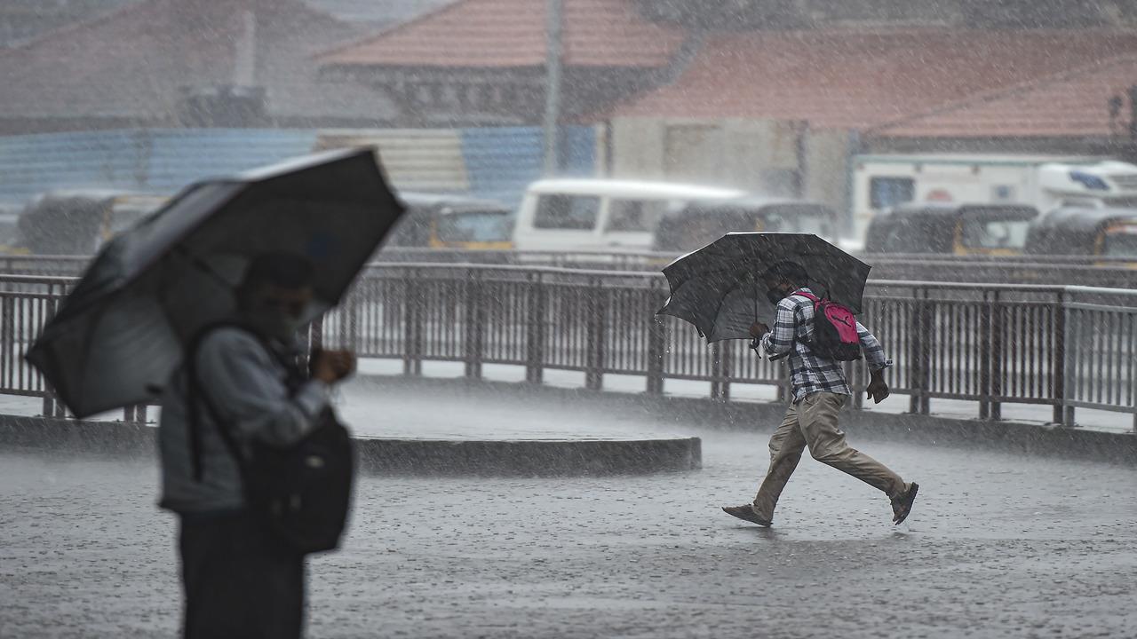 Maharashtra: Heavy rains lash five districts in Marathwada; water levels rise in dams