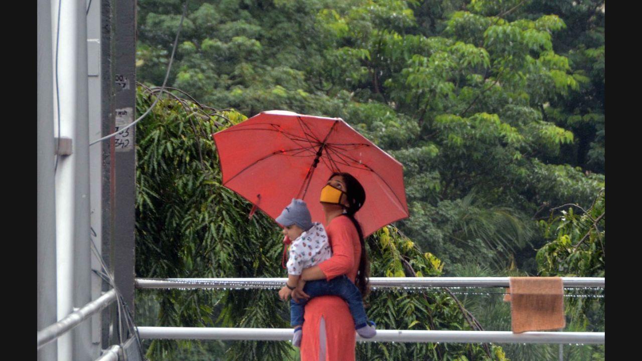 Heavy rains in Mumbai; train services unaffected, say officials