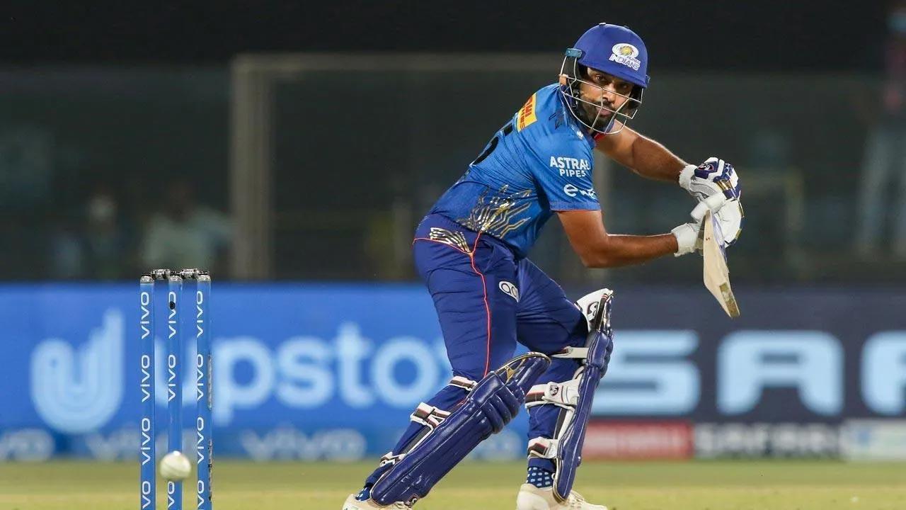 No charter flights: Mumbai Indians, CSK, Punjab players to fly commercial; undergo 6-day quarantine