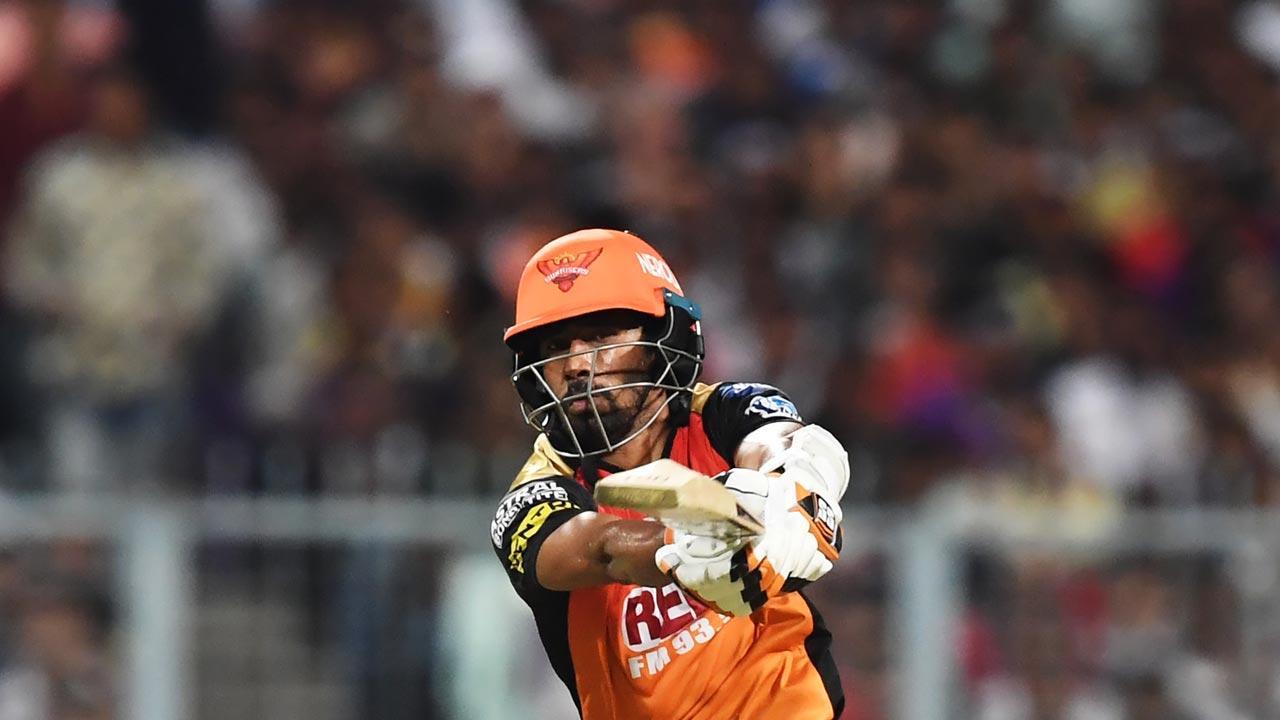 IPL 2021: SRH's Wriddhiman Saha, Natarajan start training with Kane Williamson and Co