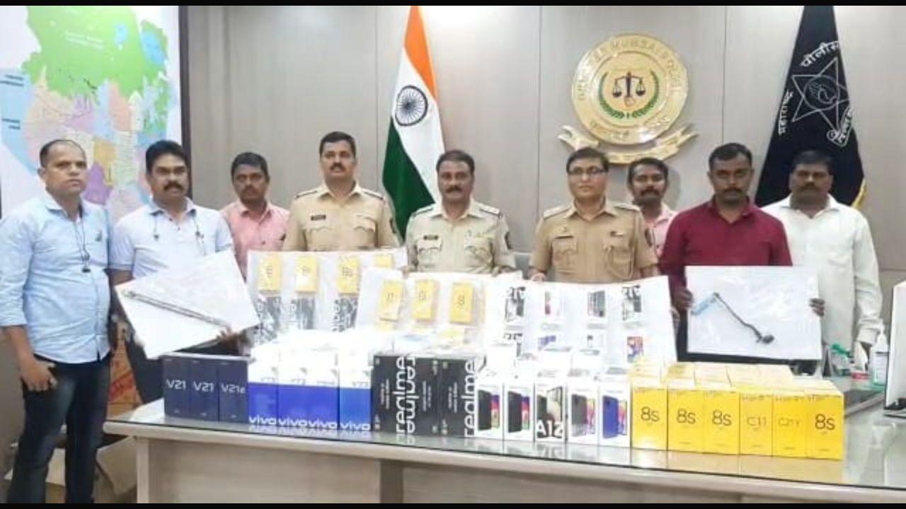 Mumbai Crime: Four held for breaking into shop, stealing mobile phones worth Rs 32 lakh in Goregaon