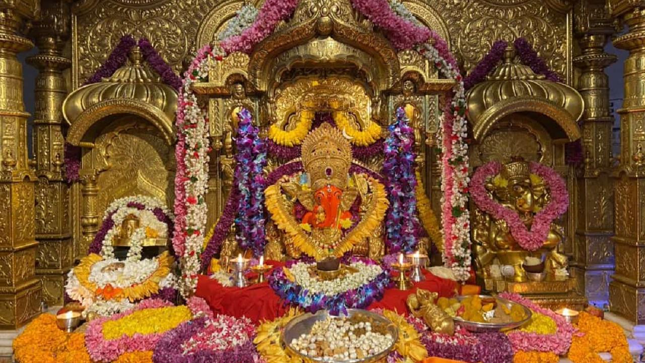 Ganesh Chaturthi 2021: Celebrations at Siddhivinayak Temple go virtual, check details