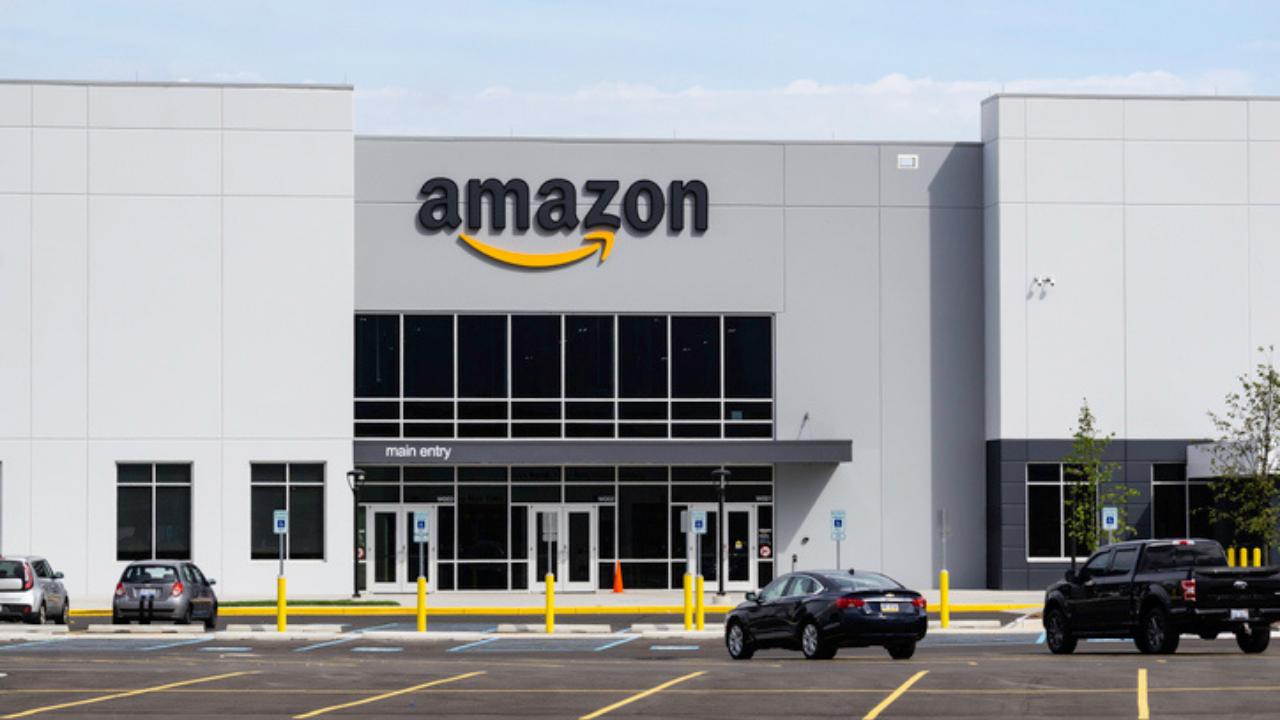 Amazon buys Indian reseller startup GlowRoad to help social commerce goals