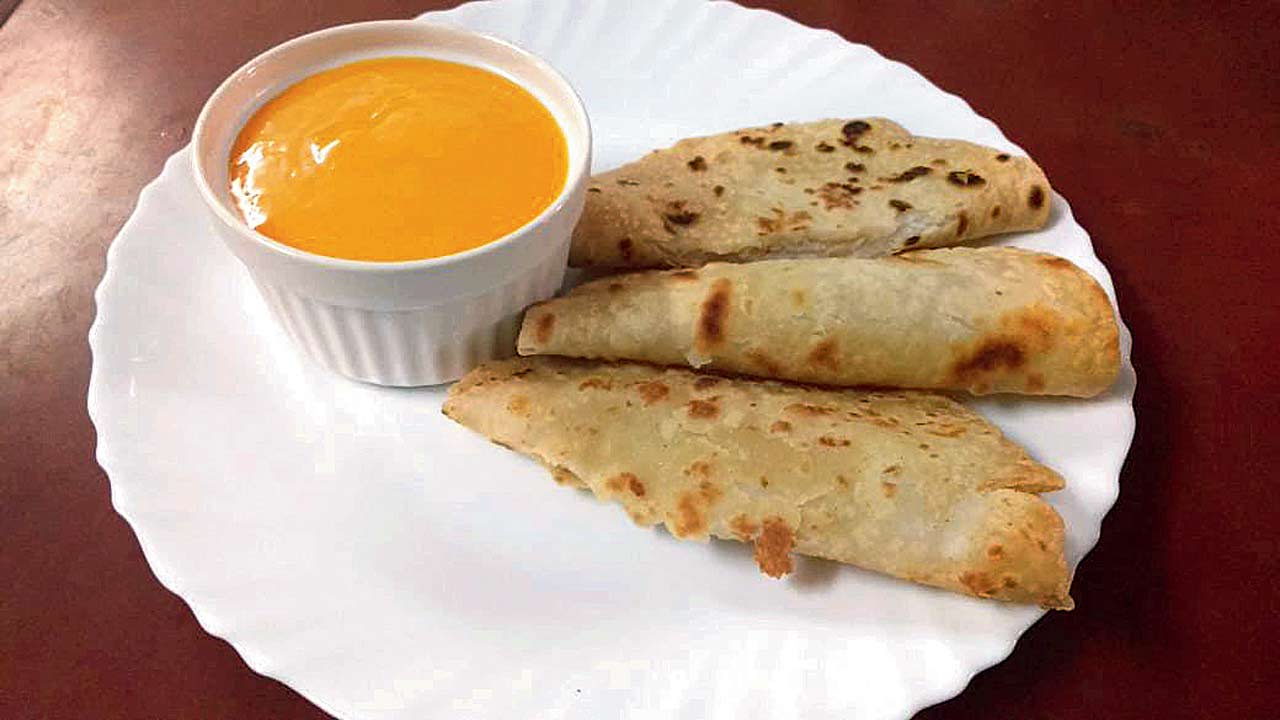 Aamras and gavsali made by Kalpana Talpade