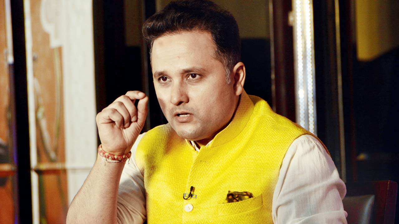 Amish Tripathi will host Legends of The Ramayana, following in the footsteps of Lord Ram. Pic/Satej Shinde