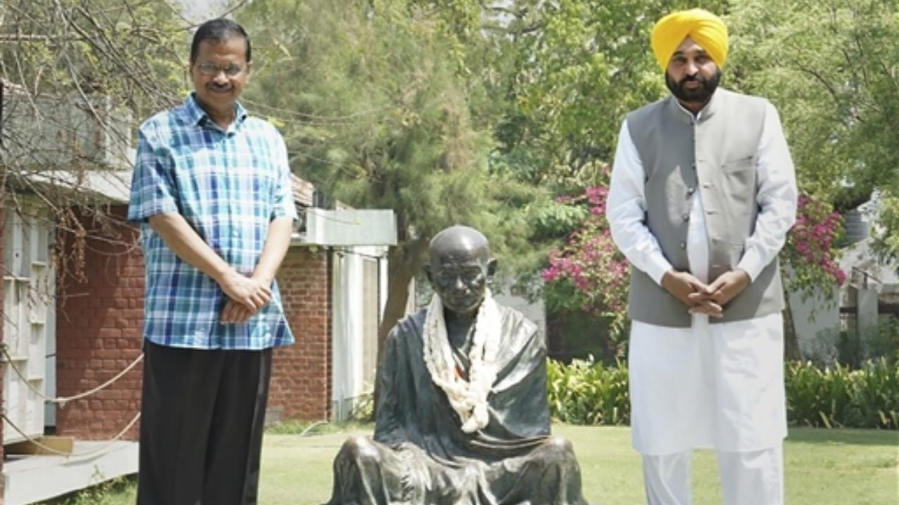 Give one chance to AAP in Gujarat, says Kejriwal as he kickstarts party's poll campaign with roadshow