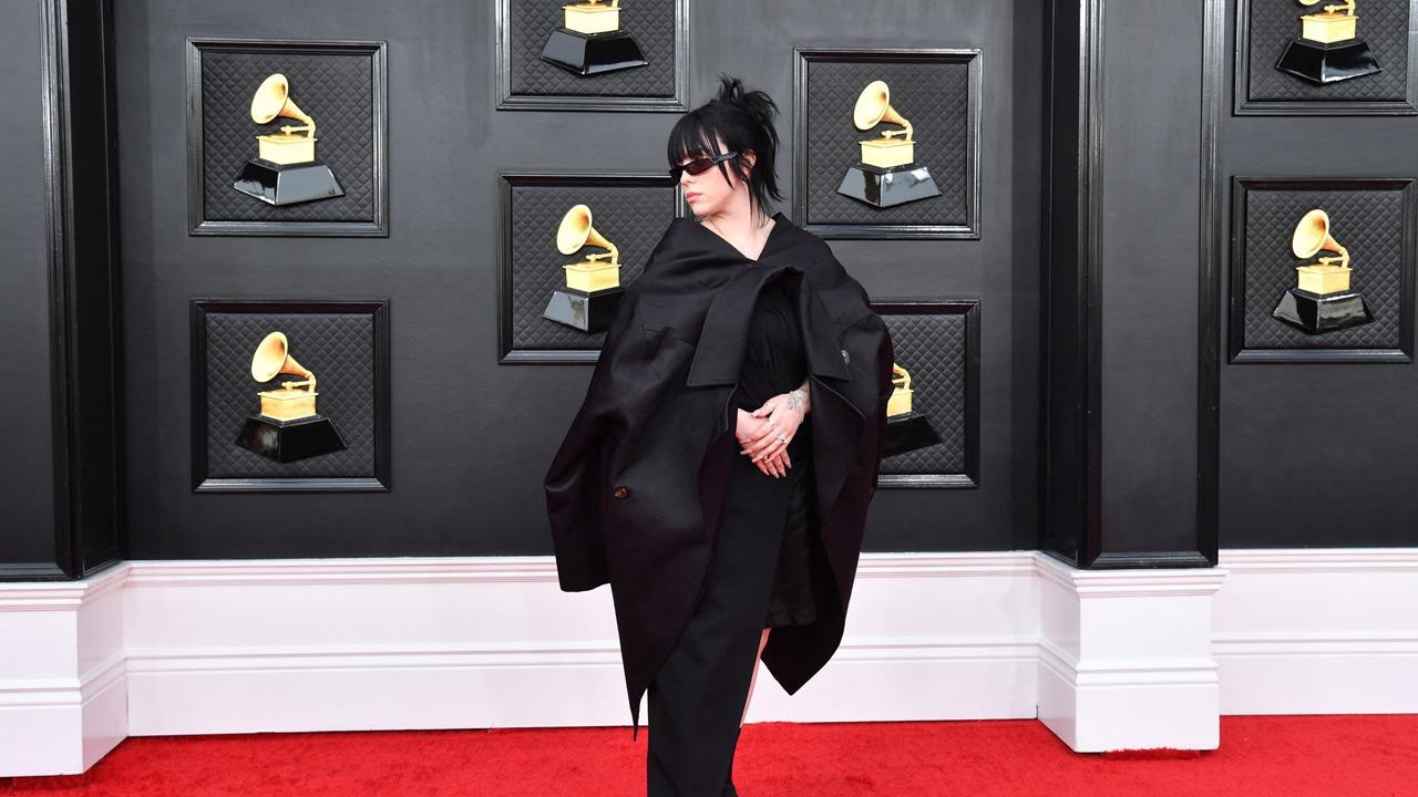 Billie Eilish's quirky all-black look at Grammys 2022 garners attention