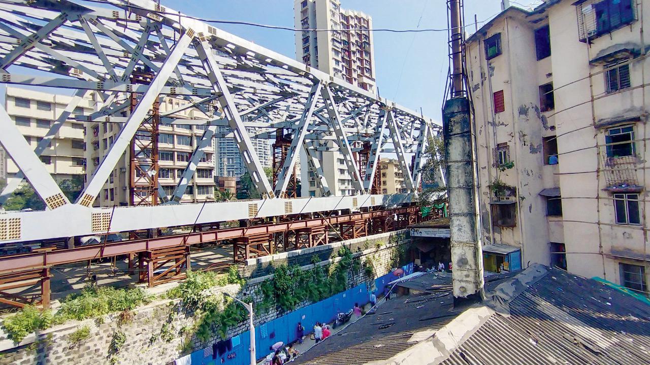 Mumbai: Delisle Road bridge could be ready by December-end