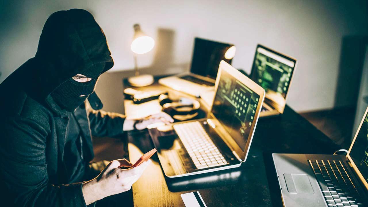 Mumbai Crime: Man dupes CA of Rs 10 lakh on pretext of updating KYC