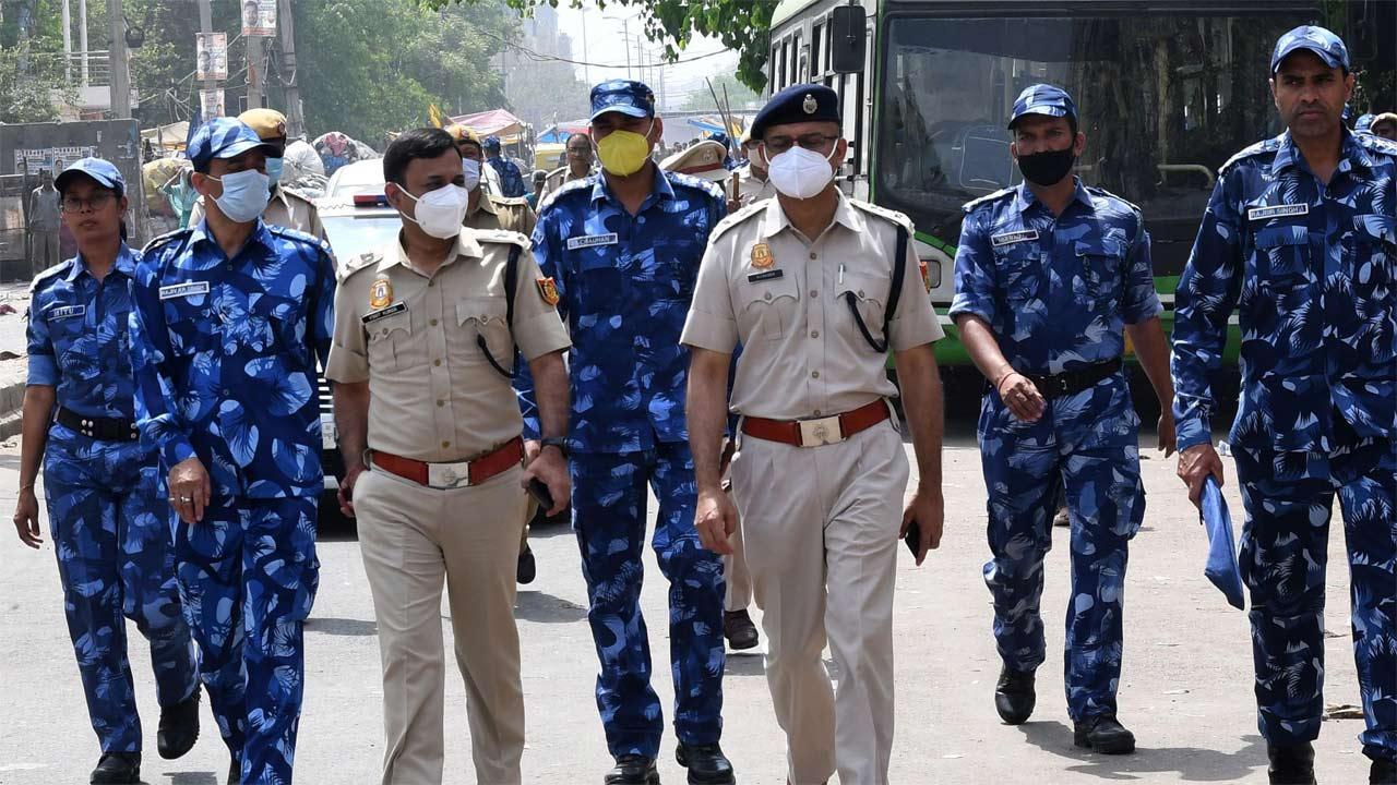 Delhi Police inspects violence-hit Jahangirpuri ahead of civic body's eviction drive today