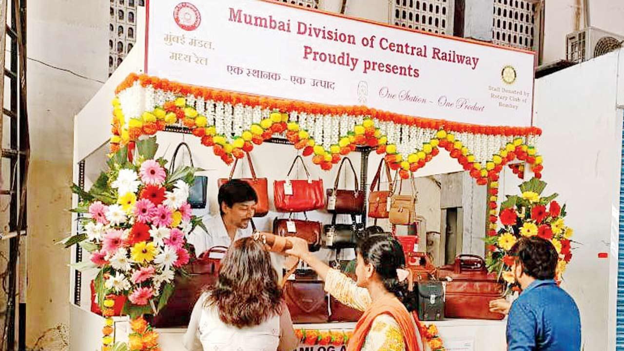 Dharavi is the first star of railway’s scheme in Mumbai