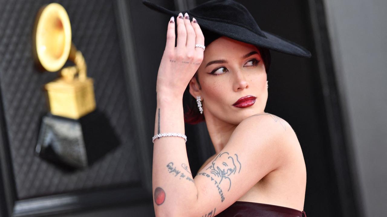 Halsey makes a stunning appearance at 64th Grammy Awards post endometriosis surgery