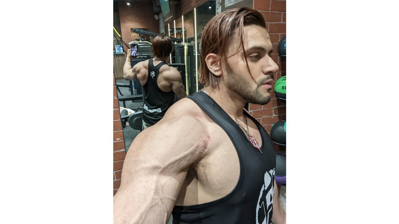 Harraj s Lamba : One of the good looking bodybuilder in the world