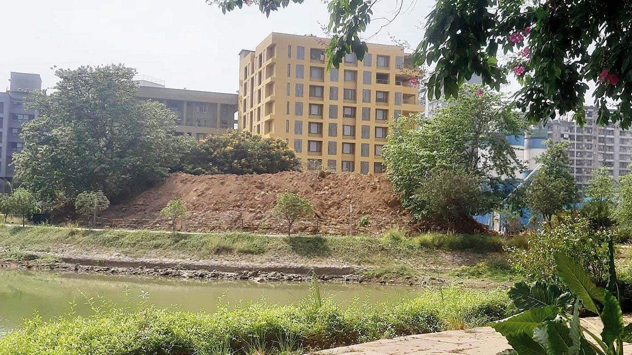 Mumbai: Legendary artistes protest demolition of Pranganga Amphitheatre in Andheri