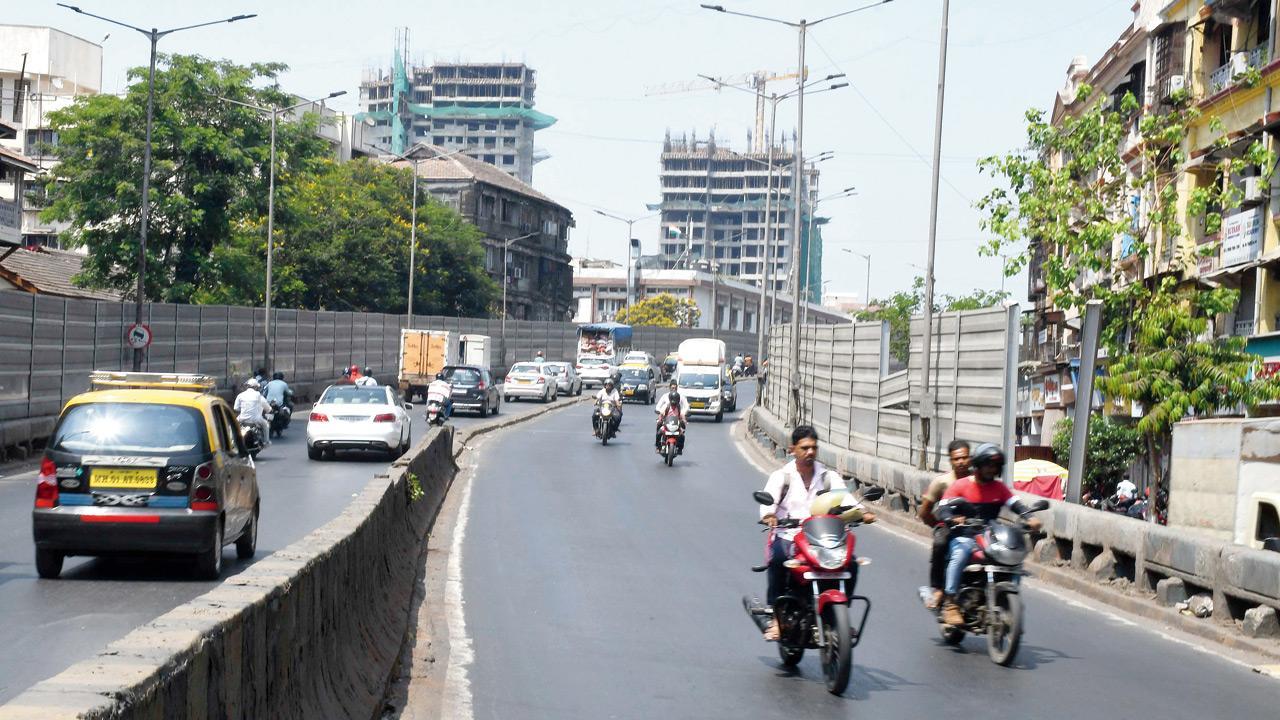 Mumbai: Fed up of resurfacing it every year, BMC to rebuild Parel flyover