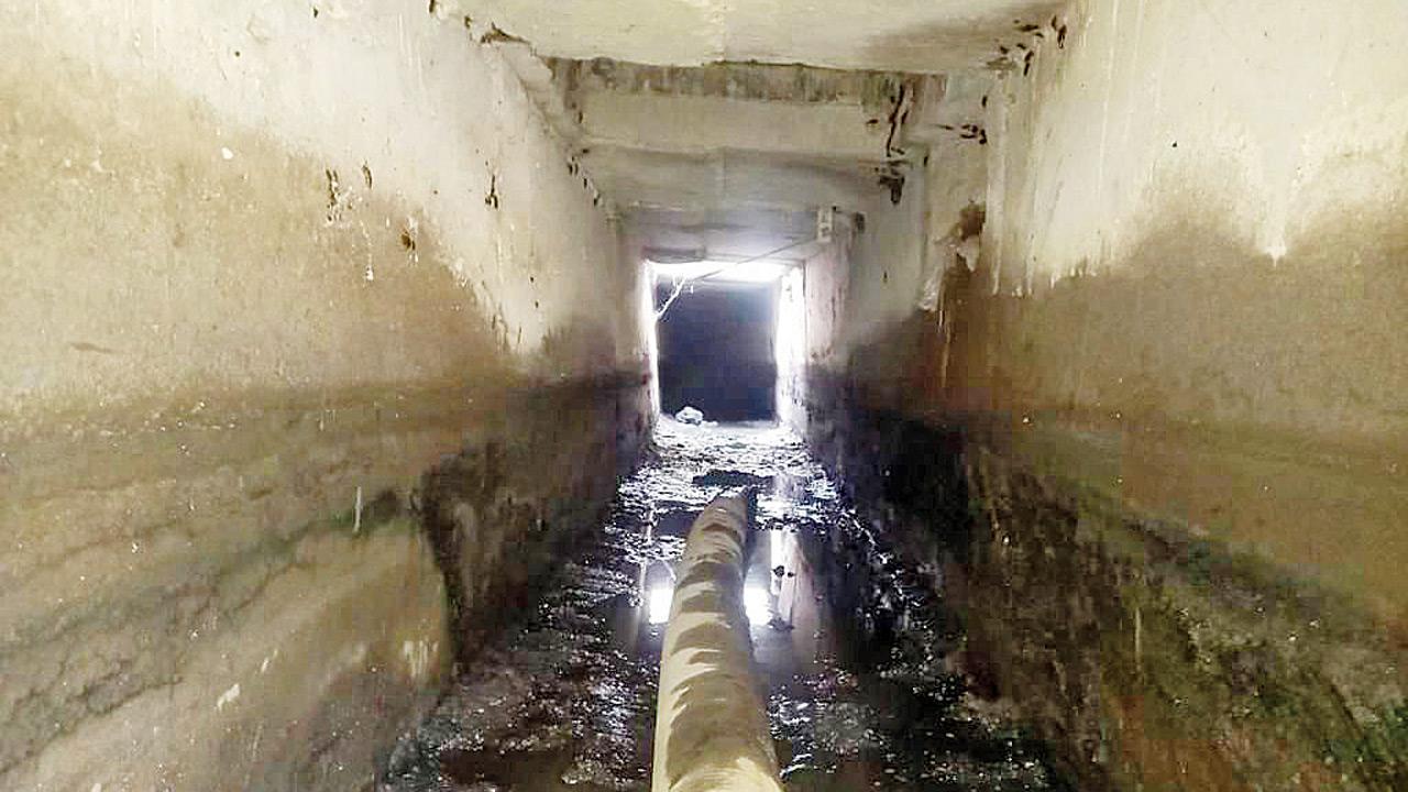 Mumbai: For first time, BMC sucking silt from Kurla culvert
