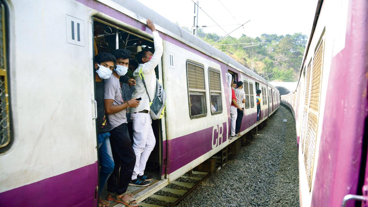 Vaccinated or not, everyone in Mumbai can take local trains now