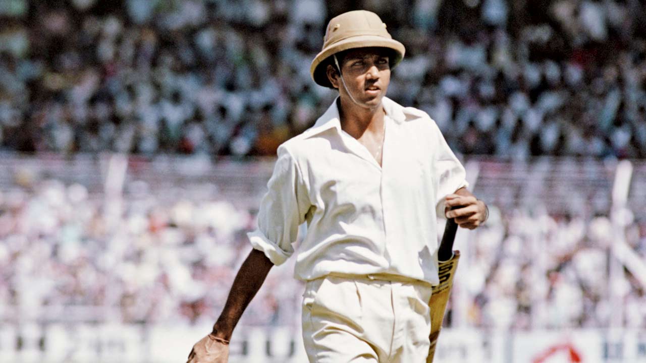 India’s Mohinder Amarnath returns to the Wankhede Stadium pavilion after being dismissed in the Mumbai Test of the 1979-80 series against Australia. Pic/Getty Images
