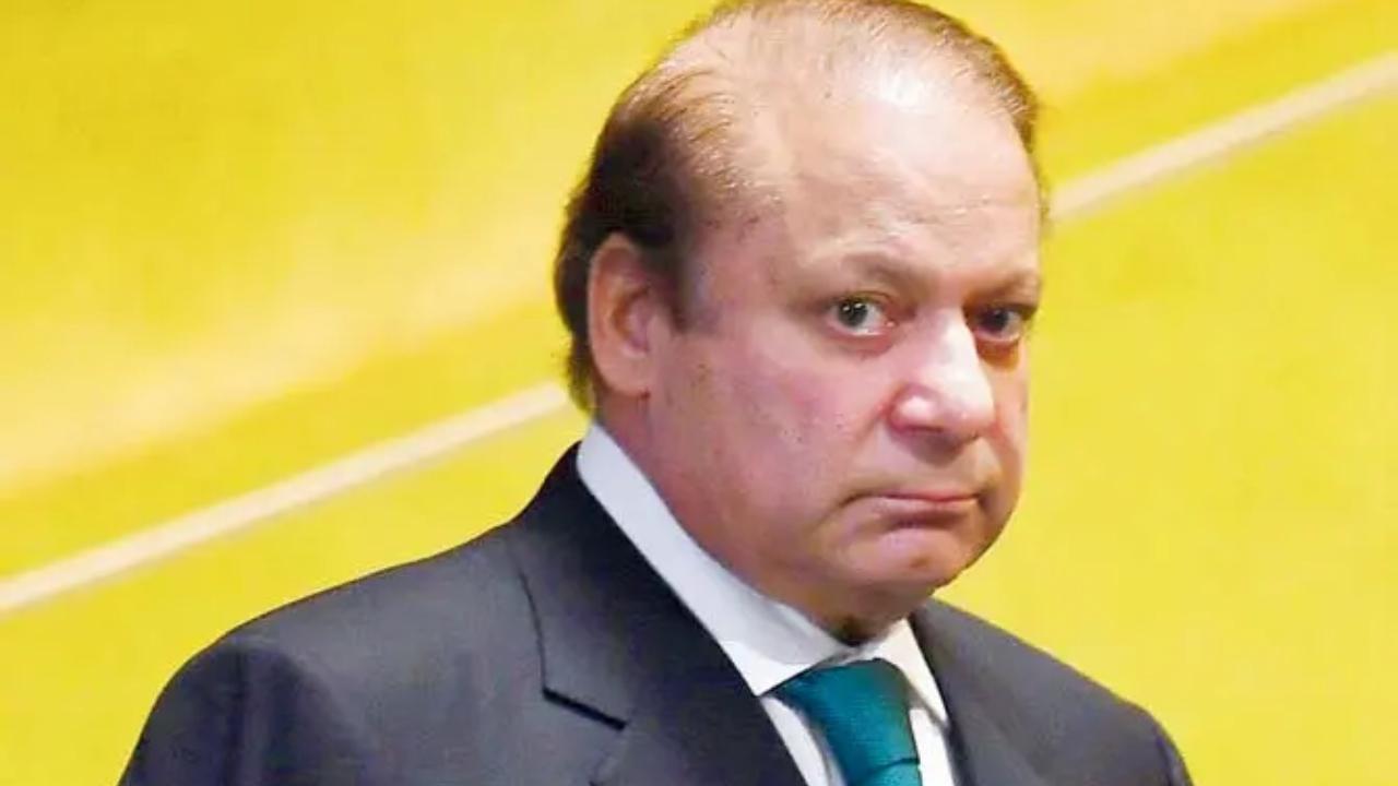 New Pakistan government directs interior ministry to renew Nawaz Sharif, Ishaq Dar's passports: Report