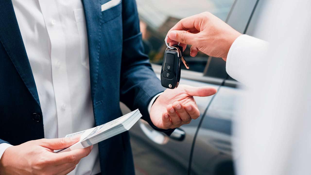 Law officer in Mumbai police commissioner's office duped into buying stolen car on OLX
