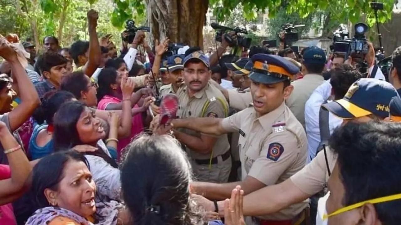 Lawyer Jayshree Patil named wanted accused in MSRTC workers protest at Pawar's home: Police