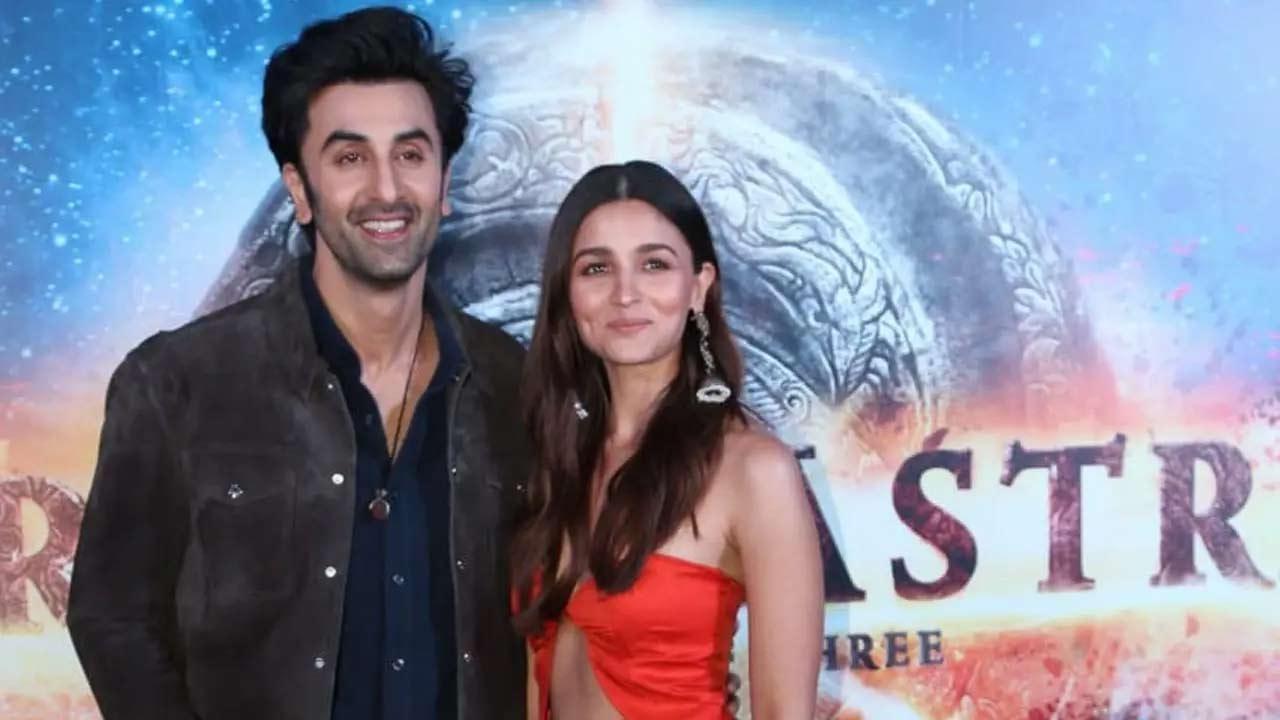 Ranbir Kapoor-Alia Bhatt's wedding: 30 to 50 guests invited for nuptials at Vastu?