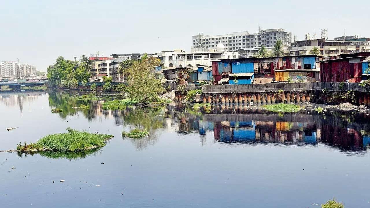 BMC forms squads to supervise drain desilting work ahead of monsoon