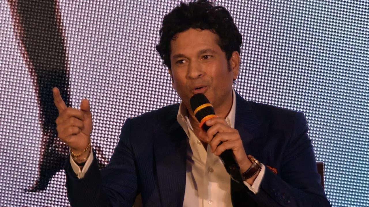 Dinesh Karthik can play 360 degrees: Sachin Tendulkar